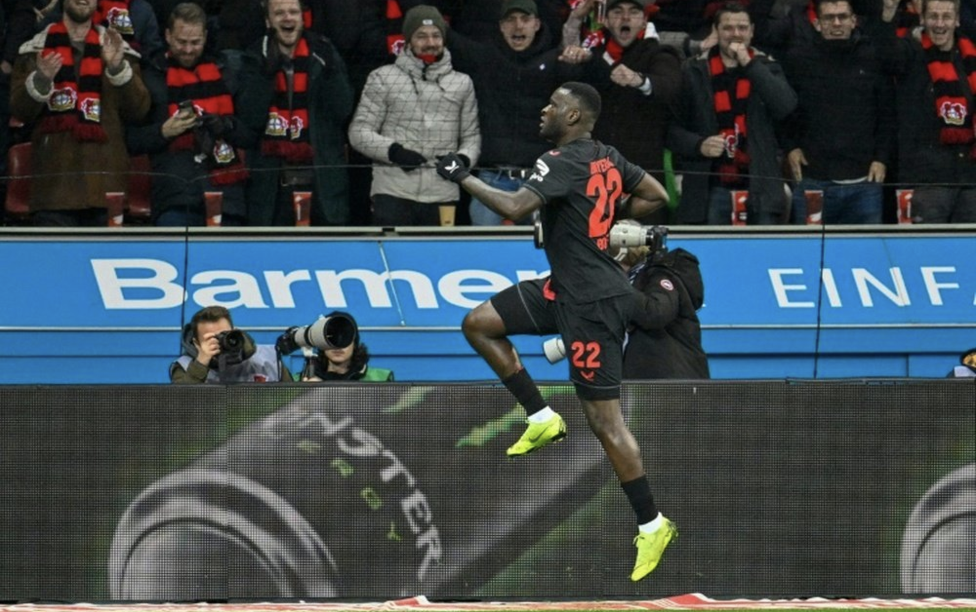 Brilliant Boniface helps Leverkusen slay Frankfurt to go seven clear